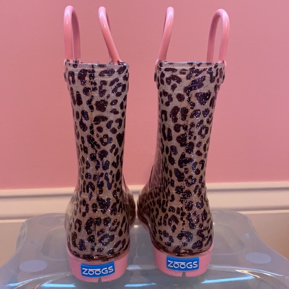 Cheetah Toddler Rain Boots - Picture 3 of 5